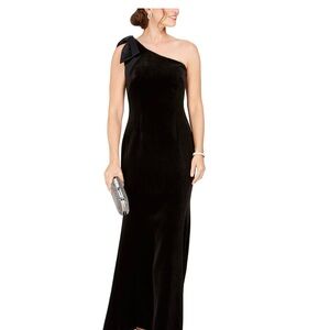 Eliza J Black One-Shoulder Velvet Gown with Shoulder Bow